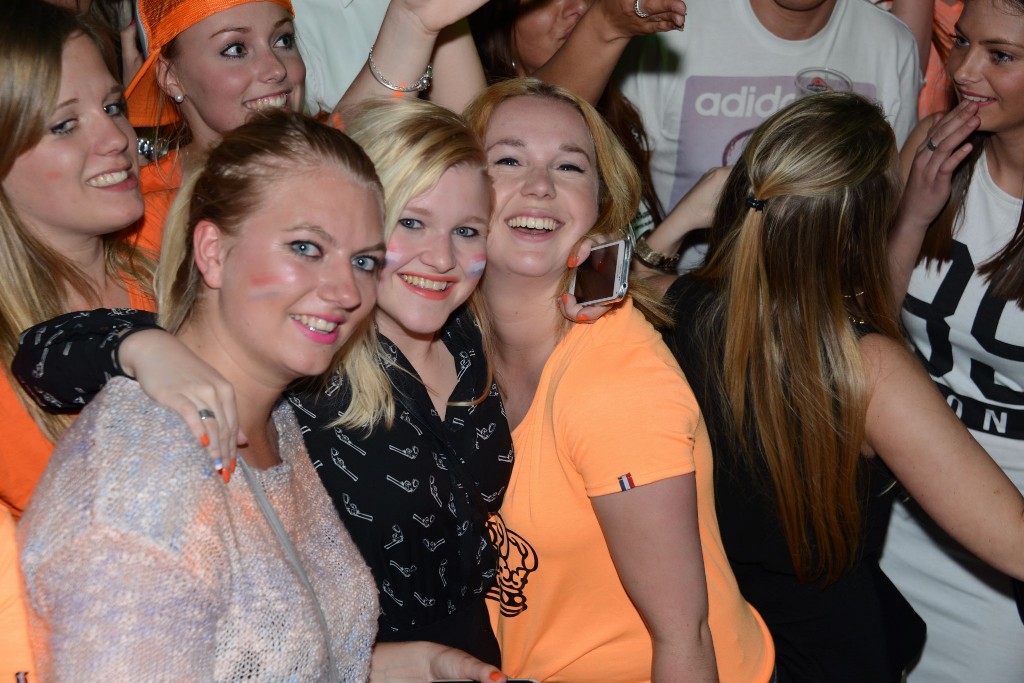 ../Images/Koningsnacht VdG 2015 086.jpg